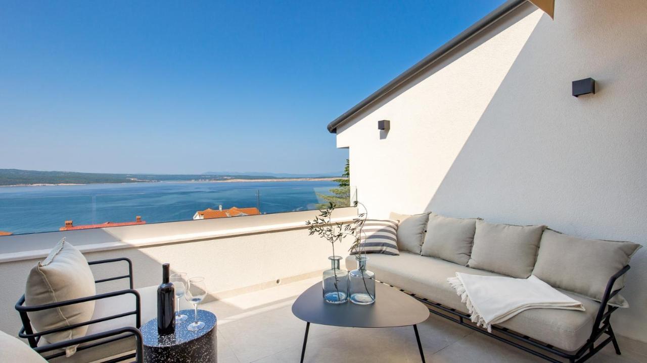 Apartments Villa Frankola With Swimming Pool Crikvenica Exterior foto