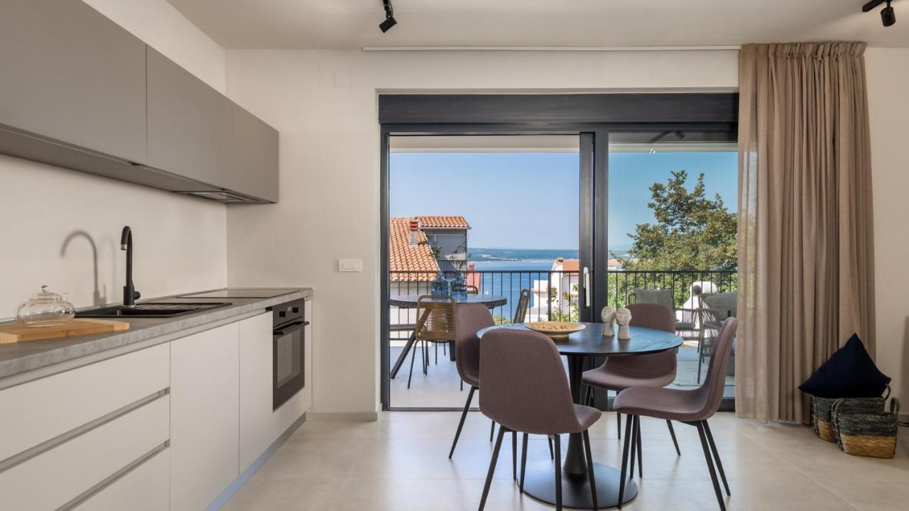 Apartments Villa Frankola With Swimming Pool Crikvenica Exterior foto