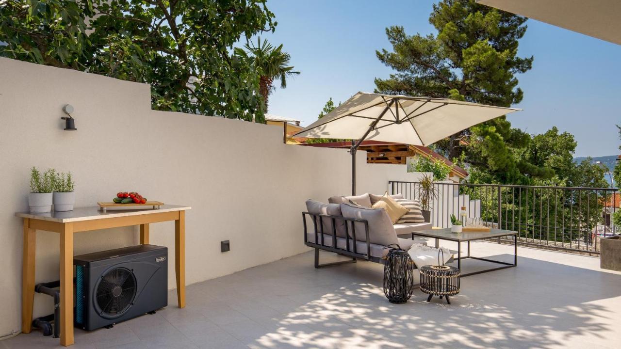 Apartments Villa Frankola With Swimming Pool Crikvenica Exterior foto